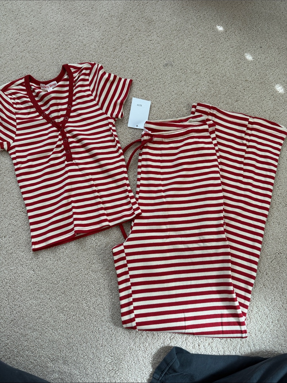 Red and cream striped set